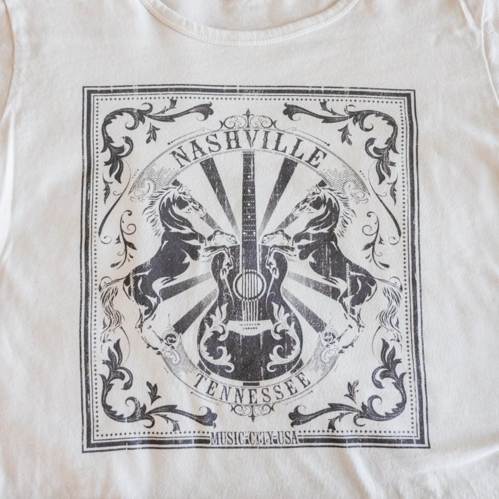Altar'd State Cropped T-Shirt Nashville Music City USA Horses and Guitar - Picture 4 of 10